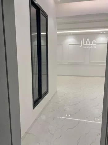 دور للبيع في شارع عبدالرحمن بن مفيريج, حي العريجاء الأوسط, مدينة الرياض, منطقة الرياض صورة 3