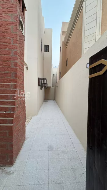 فيلا للبيع في شارع عائشة بنت عبد الرحمن, حي الفيصلية, مدينة الخرج, منطقة الرياض صورة 4