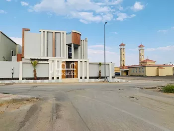 فيلا للبيع في حي الخالدية, مدينة الدوادمى, منطقة الرياض صورة 2