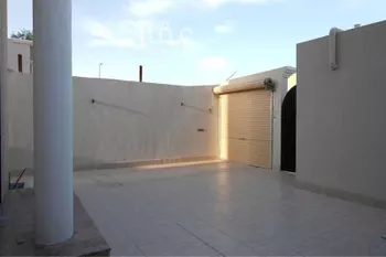 فيلا للإيجار في شارع ثابت ابن الانصاري, حي التحلية, مدينة الخبر, المنطقة الشرقية صورة 2