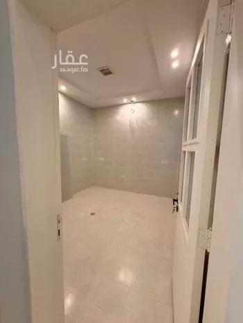 دور للبيع في شارع عبدالحميد السناري, حي عكاظ, مدينة الرياض, منطقة الرياض صورة 5