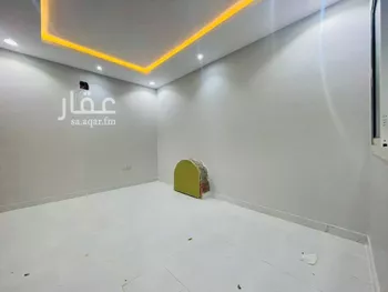 فيلا للبيع في شارع أبي الحسن الأسفرائيني, حي المهدية, مدينة الرياض, منطقة الرياض صورة 4