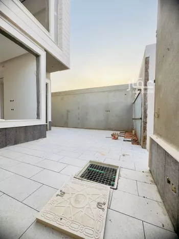 دور للبيع في شارع الحسن القرشي, حي البيان, مدينة الرياض, منطقة الرياض صورة 4