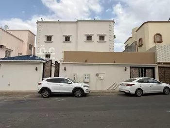 عمارة للبيع في شارع محمد زبين الشهراني, حي الروضة, مدينة ابها, منطقة عسير