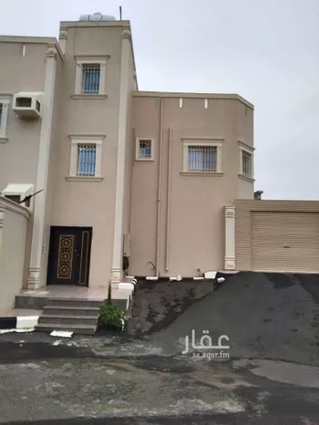 فيلا للبيع في شارع عبدالرحمن ابن كعب الانصاري, حي المصيف, مدينة خميس مشيط, منطقة عسير صورة 3