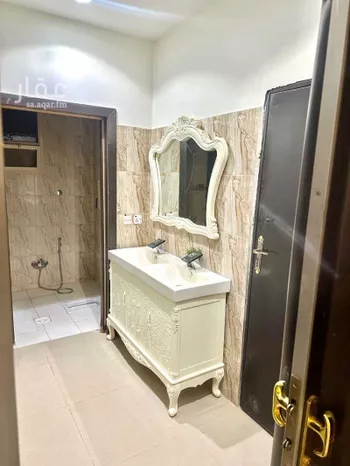 شقة للإيجار في شارع الغماسية ، حي ظهرة لبن ، الرياض ، منطقة الرياض صورة 2