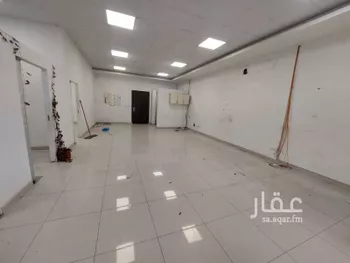 مكتب تجاري للإيجار في شارع الأمير خالد بن بندر بن عبدالعزيز, حي العارض, مدينة الرياض, منطقة الرياض صورة 2