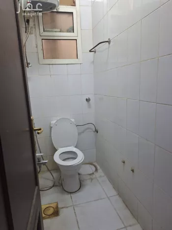 شقة للإيجار في شارع جرير بن عبدالله البجلي, حي مغرزات, مدينة الرياض, منطقة الرياض صورة 2