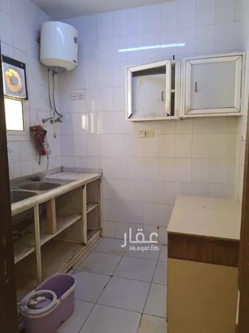 شقة للإيجار في شارع جرير بن عبدالله البجلي, حي مغرزات, مدينة الرياض, منطقة الرياض صورة 3
