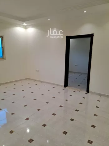 شقة للإيجار في صورة 2