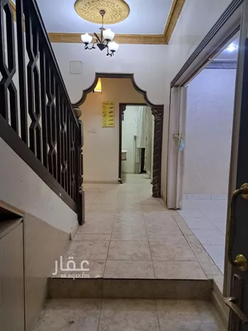 فيلا للبيع في شارع سفيان الكوفي, حي المصيف, مدينة الرياض, منطقة الرياض صورة 4