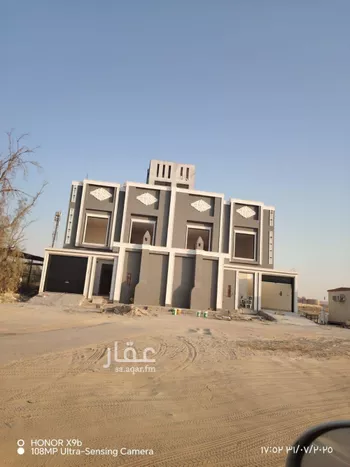 فيلا للبيع في شارع خالد بن عبدالعزيز, حي الجامعة, مدينة المزاحميه, منطقة الرياض