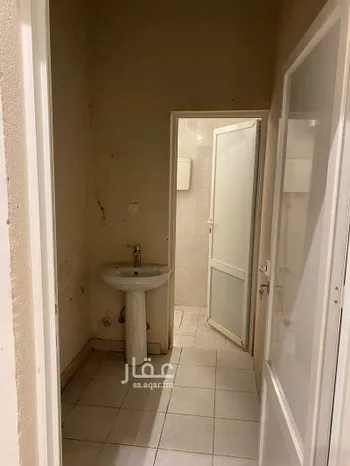 غرفة للإيجار في شارع قنفذه, حي ظهرة لبن, مدينة الرياض, منطقة الرياض
