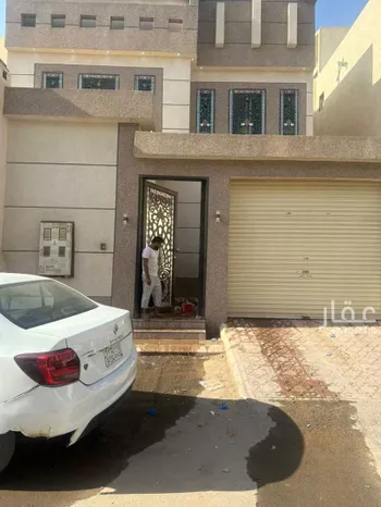 فيلا للإيجار في شارع أم عبدالرحمن الصالحي ، حي الرمال ، الرياض ، منطقة الرياض
