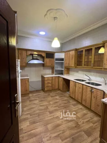 فيلا للبيع في شارع عبد الرحمن بن العباس, حي أحد, مدينة الدمام, المنطقة الشرقية صورة 4
