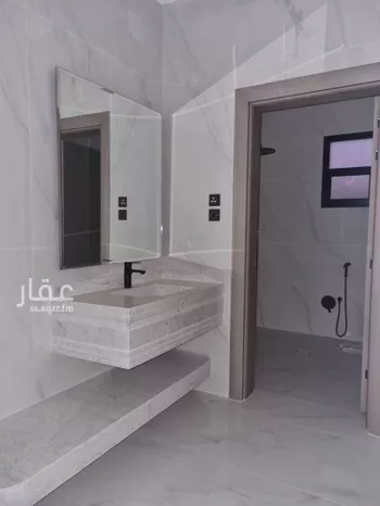 فيلا للبيع في شارع الوسيطى 120, حي الوسيطاء, مدينة بريده, منطقة القصيم صورة 2