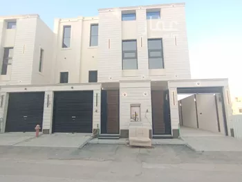 دور للبيع في شارع شقرون المغراوي, حي عكاظ, مدينة الرياض, منطقة الرياض صورة 2