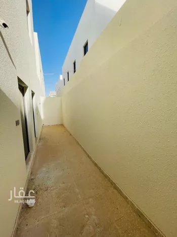 دور للبيع في شارع ابن المنذر, حي عكاظ, مدينة الرياض, منطقة الرياض صورة 4