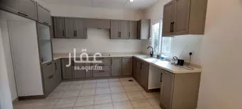 فيلا للإيجار في شارع علي بن أحمد الظفري, حي مطار الملك خالد الدولي, مدينة الرياض, منطقة الرياض صورة 2