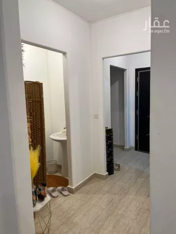 فيلا للبيع في شارع أبي الفتح المروزي, حي مطار الملك خالد الدولي, مدينة الرياض, منطقة الرياض صورة 4