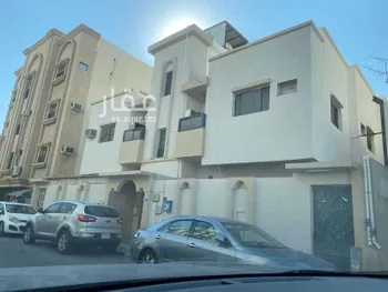 عمارة للبيع في شارع 21ب, حي المزروعية, مدينة الدمام, المنطقة الشرقية صورة 2