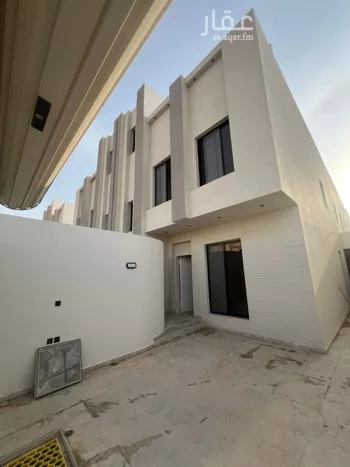 دور للبيع في شارع نصر الزواوي, حي عكاظ, مدينة الرياض, منطقة الرياض صورة 2