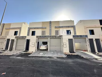 فيلا للبيع في شارع عبدالرحمن المكودي, حي عكاظ, مدينة الرياض, منطقة الرياض
