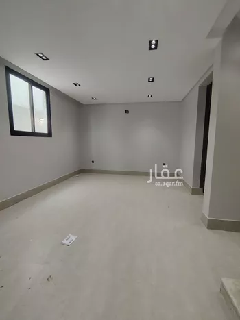فيلا للبيع في شارع حسين الأبريقي, حي عكاظ, مدينة الرياض, منطقة الرياض صورة 2