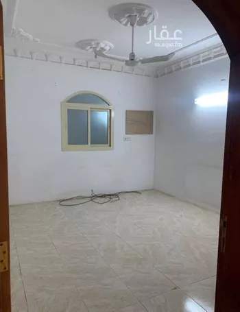 شقة للإيجار في شارع بلال بن مالك المزني ، العقيق ، العقيق