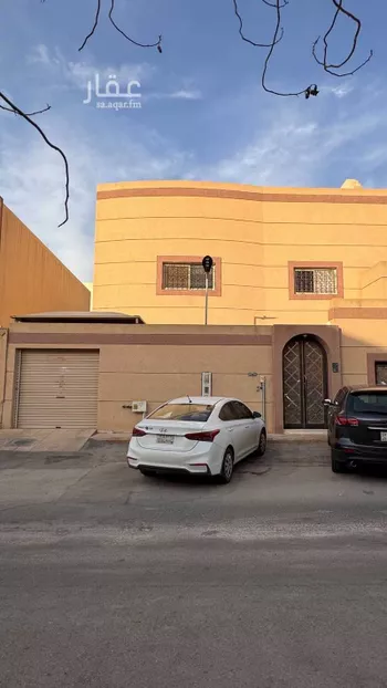 فيلا للبيع في شارع الدفاع, حي إشبيلية, مدينة الرياض, منطقة الرياض