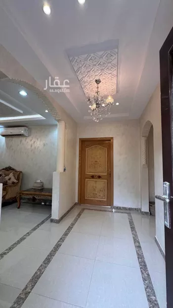 فيلا للبيع في شارع الدفاع, حي إشبيلية, مدينة الرياض, منطقة الرياض صورة 3