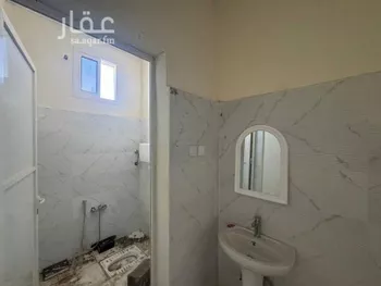 بيت للبيع في شارع المعلق 1001 ، الجمانية ، عفيف صورة 4