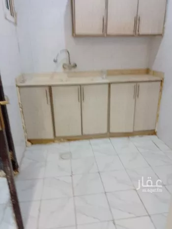عمارة للإيجار في شارع النعيرية, حي ظهرة لبن, مدينة الرياض, منطقة الرياض