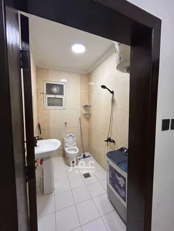 شقة للإيجار في شارع الثبات, حي العزيزية, مدينة الرياض, منطقة الرياض صورة 3