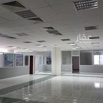 عمارة للإيجار في شارع طريق الملك فهد بن عبدالعزيز, حي البندرية, مدينة الخبر, المنطقة الشرقية صورة 4