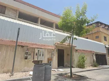 فيلا للبيع في شارع طارق بن شهاب, حي البديع, مدينة الدمام, المنطقة الشرقية صورة 2
