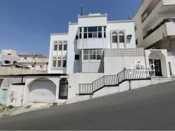 فيلا للبيع في شارع جبل احد ، حي العزيزية ، ابها ، منطقة عسير