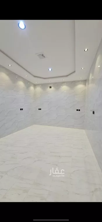 فيلا للبيع في شارع ابن خزرج, حي العريجاء الغربي, مدينة الرياض, منطقة الرياض صورة 4