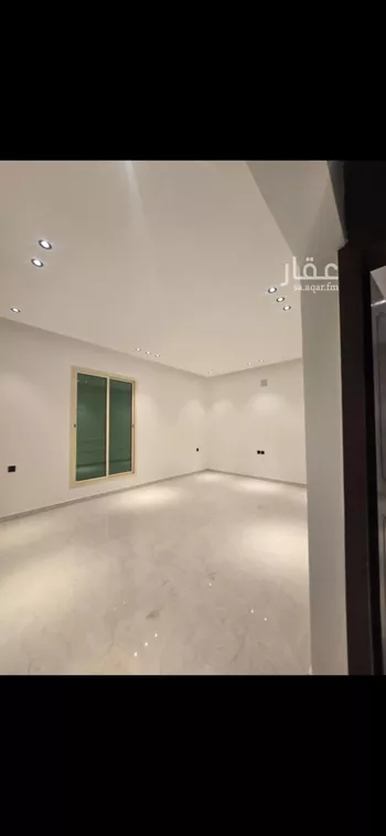 فيلا للبيع في شارع شهاب الدين القلقشندي, حي عكاظ, مدينة الرياض, منطقة الرياض صورة 2