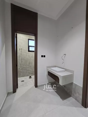 دور للبيع في شارع الزنكلوني, حي عكاظ, مدينة الرياض, منطقة الرياض صورة 4
