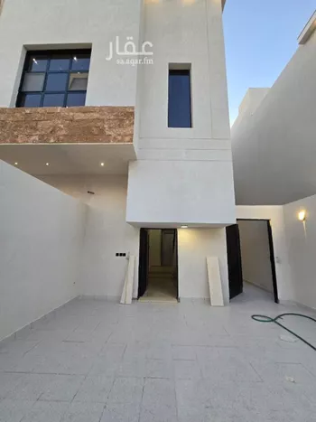 دور للبيع في شارع الزنكلوني, حي عكاظ, مدينة الرياض, منطقة الرياض صورة 2