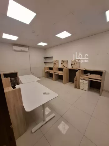 مكتب تجاري للإيجار في شارع الدائرى الشمالى الفرعي, حي الوادي, مدينة الرياض, منطقة الرياض صورة 4