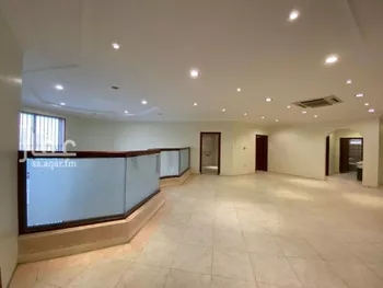 فيلا للبيع في شارع أبي بكر الكرخي, حي التعاون, مدينة الرياض, منطقة الرياض صورة 4