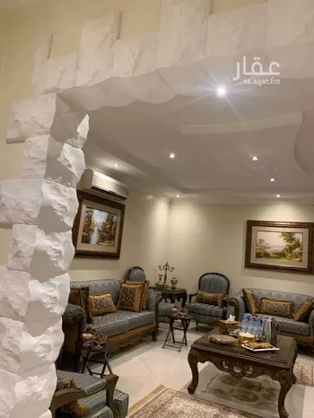 فيلا للبيع في شارع أحمد بن قاسم, حي إشبيلية, مدينة الرياض, منطقة الرياض صورة 4
