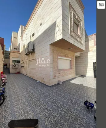 فيلا للبيع في شارع شريح بن عامر, حي النعيم, مدينة جدة, منطقة مكة المكرمة صورة 5