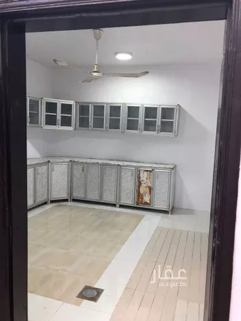شقة للإيجار في شارع عمر بن بكار, حي العريجاء الغربي, مدينة الرياض, منطقة الرياض صورة 5