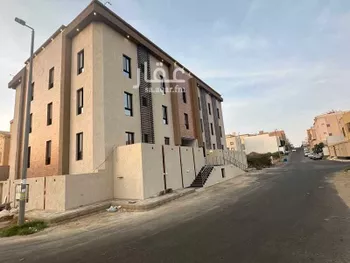 شقة للبيع في شارع سرية عبدالله بن رواحة, حي المطار, مدينة ابها, منطقة عسير صورة 3