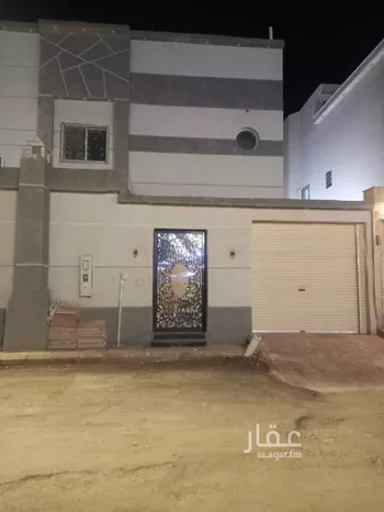 فيلا للبيع في شارع الأمير مساعد بن عبدالرحمن بن فيصل ، حي العريجاء الوسطى ، الرياض ، منطقة الرياض