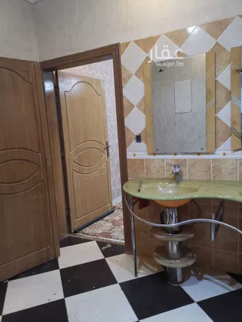 شقة للإيجار في شارع الشيخ حسن بن حسين بن علي, حي الملك فيصل, مدينة الرياض, منطقة الرياض صورة 2