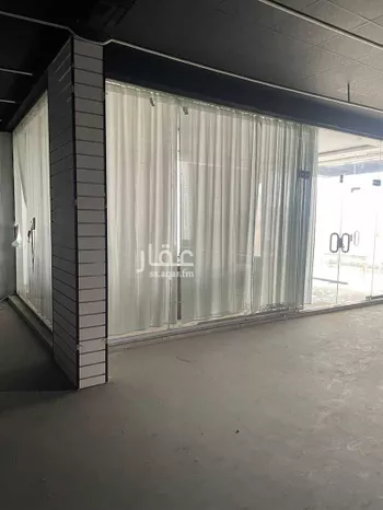 محل للإيجار في شارع حجر ابن النعمان, حي الشرفية, مدينة امارة منطقة مكة المكرمة - الطائف, منطقة مكة المكرمة صورة 3